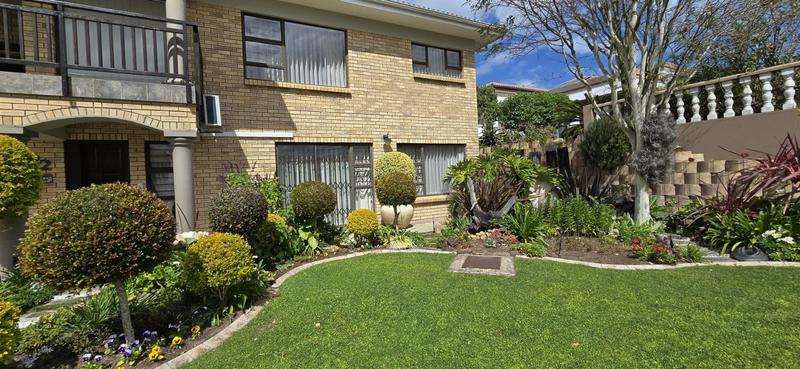 3 Bedroom Property for Sale in Fraaiuitsig Western Cape